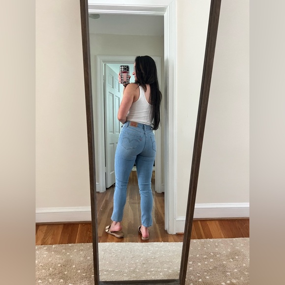 Levi jeans with side slit! - Picture 5 of 5